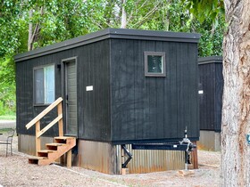 Cedar Creek Rv Park And Lodging