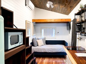 Cedar Creek Rv Park And Lodging
