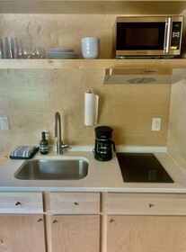 Cedar Creek Rv Park And Lodging