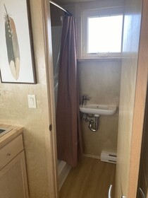 Cedar Creek Rv Park And Lodging