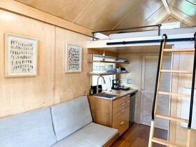 Cedar Creek Rv Park And Lodging