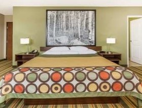 Super 8 by Wyndham Montrose