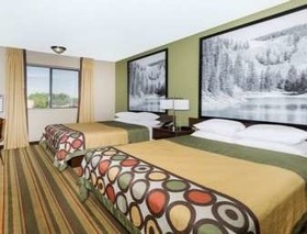 Super 8 by Wyndham Montrose