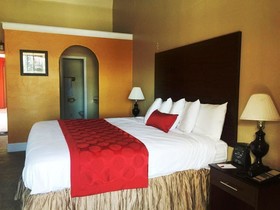 Ramada by Wyndham Monument