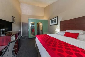 Ramada by Wyndham Monument