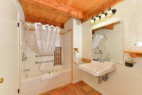The Boulder Creek Lodge
