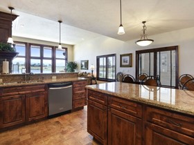 The Villas 103 3 Br townhouse by RedAwning