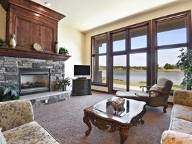 The Villas 103 3 Br townhouse by RedAwning