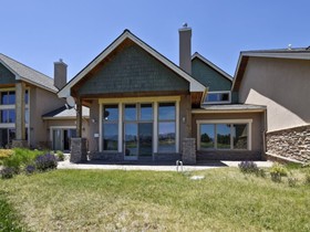 The Villas 103 3 Br townhouse by RedAwning