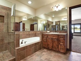 The Villas 103 3 Br townhouse by RedAwning