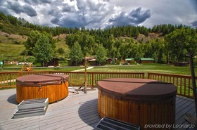 High Country Lodge
