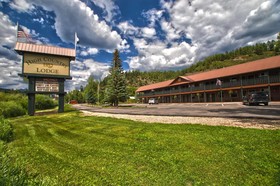 High Country Lodge