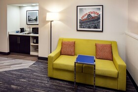 Hampton Inn & Suites Parker