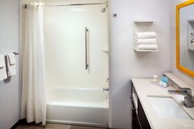 Hampton Inn & Suites Parker