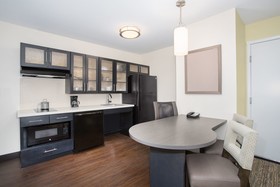 Candlewood Suites Pueblo