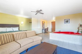 Days Inn by Wyndham Pueblo