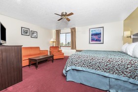 Days Inn by Wyndham Pueblo