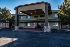 Quality Inn & Suites West