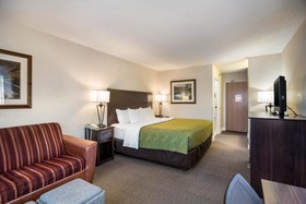 Quality Inn & Suites West