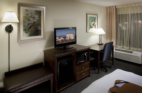 Hampton Inn & Suites Pueblo-Southgate