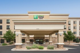 Holiday Inn Express Hotel & Suites Pueblo North