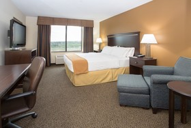 Holiday Inn Express Hotel & Suites Pueblo North