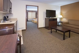 Holiday Inn Express Hotel & Suites Pueblo North