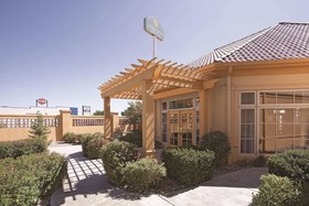 La Quinta Inn & Suites by Wyndham Pueblo