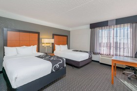 La Quinta Inn & Suites by Wyndham Pueblo