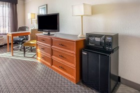 La Quinta Inn & Suites by Wyndham Pueblo