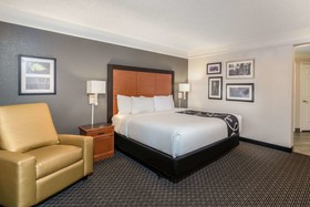 La Quinta Inn & Suites by Wyndham Pueblo