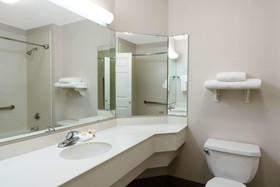 La Quinta Inn & Suites by Wyndham Pueblo