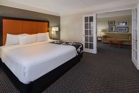 La Quinta Inn & Suites by Wyndham Pueblo