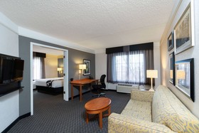 La Quinta Inn & Suites by Wyndham Pueblo