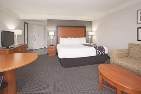 La Quinta Inn & Suites by Wyndham Pueblo