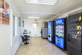 Motel 6 Pueblo I 25