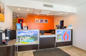 Motel 6 Pueblo I 25
