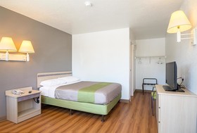Motel 6 Pueblo I 25