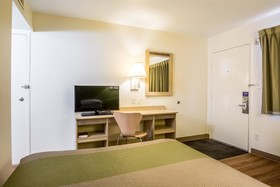 Motel 6 Pueblo I 25