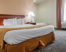 Comfort Inn & Suites Pueblo