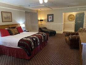 The Redstone Inn