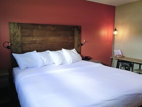 Ridgway Lodge and Star Saloon
