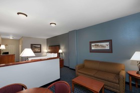 La Quinta Inn & Suites by Wyndham Rifle