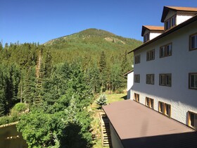 Monarch Mountain Lodge