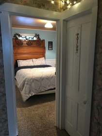 The Historic Windsor Hotel Bed & Breakfast