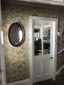 The Historic Windsor Hotel Bed & Breakfast