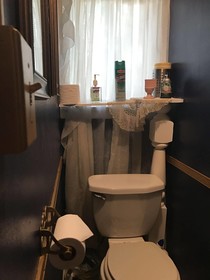 The Historic Windsor Hotel Bed & Breakfast