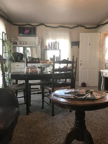 The Historic Windsor Hotel Bed & Breakfast