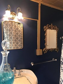 The Historic Windsor Hotel Bed & Breakfast