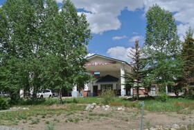 Luxury Inn and Suites